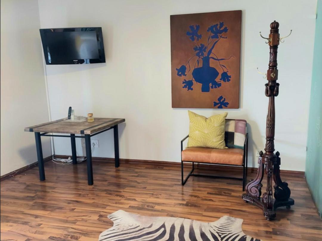 Art And Soul Restaurant, Accommodation, French Bar And Art Gallery Parys Zimmer foto