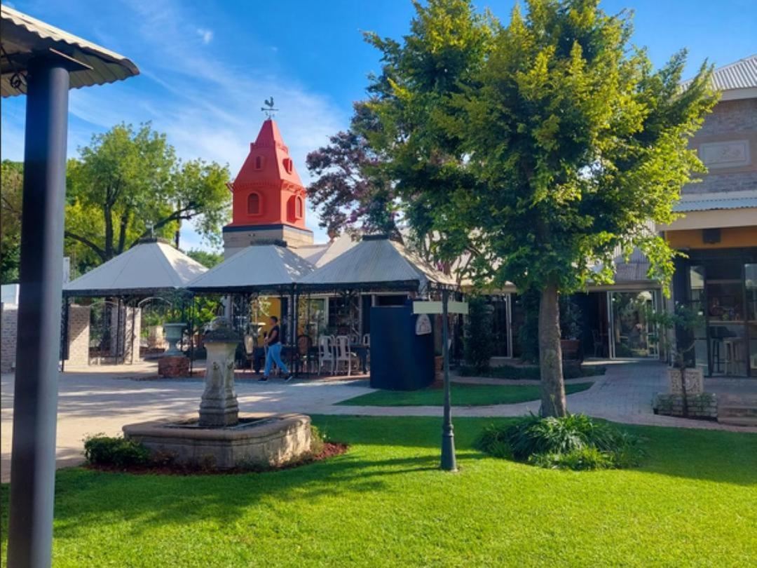 Art And Soul Restaurant, Accommodation, French Bar And Art Gallery Parys Exterior foto